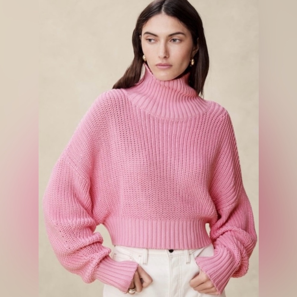NWOT *SOLD OUT ONLINE* Banana Republic Janie Cropped Sweater in Pink Spring Lily